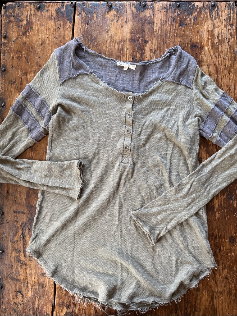 Truly Madly Deeply Henley 100% cotton Small